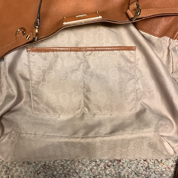 Large Michael Kors purse / laptop bag - Picture 11 of 13